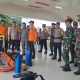 Antisipasi Bencana Alam Dan Cuaca Ektrem, Kapolres Maros Bersama Komandan Brigif Kostrad Cek Peralatan SAR BPBD Maros