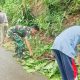 Babinsa Koramil 2305/Cinangka, Karbak Pembersihan Parit