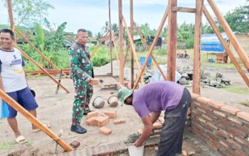 Babinsa Koramil 2304/Anyer, Karbak Pembangunan Rumah Warga