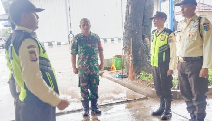 Babinsa Koramil 2303/Pulomerak, Bintahwil Latihan Baris Berbaris