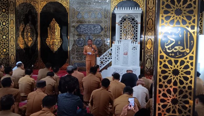 Pimpinan OPD Bergiliran Beri Ceramah di Masjid Ulil Amri, Pemda Takalar: Dari Disiplin ASN hingga Penghormatan pada Istri