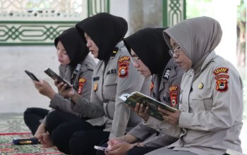 Tingkatkan Kualitas SDM Personel, Polres Maros Rutinkan Tadarus Al Qur’an Selama Ramadan