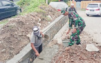 Babinsa Koramil 2304/Anyer, Karbak Pembangunan Drainase