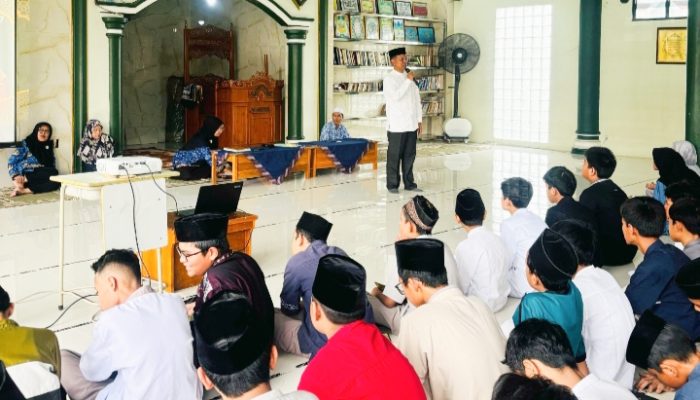 SMPN 1 Kita Cilegon Menggelar Pesantren Kilat : Menggali Amal Ramadhan dan Taqwa